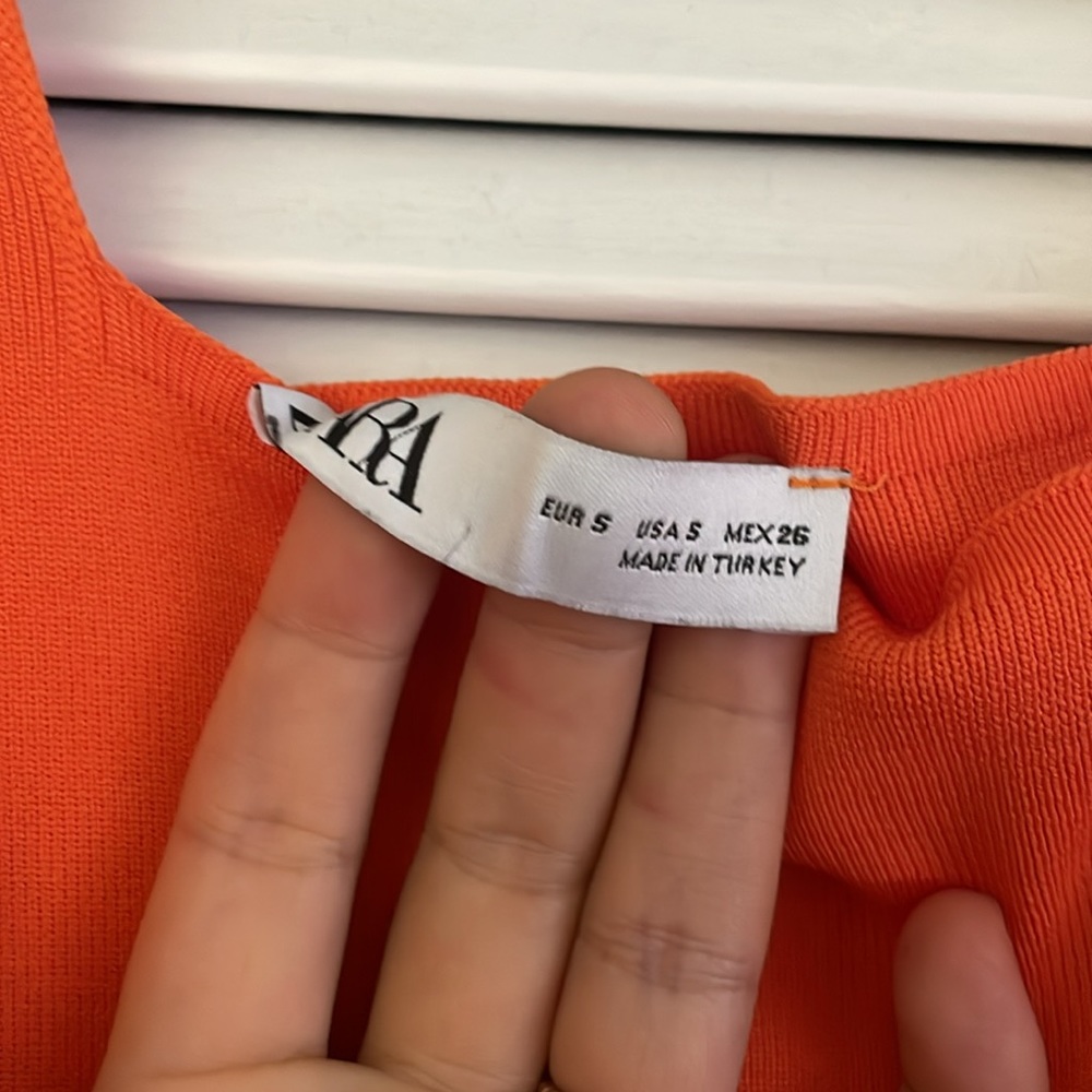 Zara small dress - Picture 3 of 3